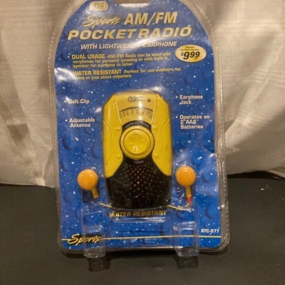New am/fm portable pocket radio